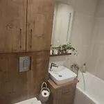 شقة Jauks Dzivoklis Ar Skaistu Skatu Uz Daugavu ريغا